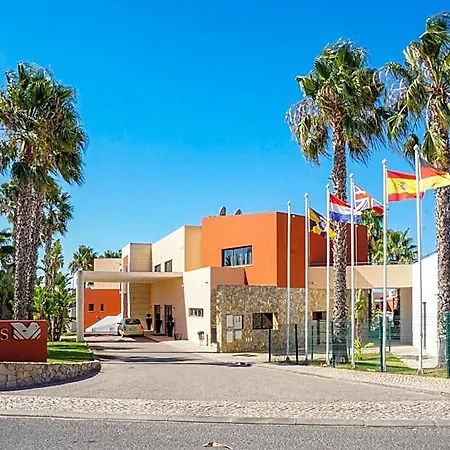 Hotel Vitors Village