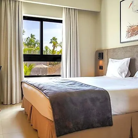 Vitors Village Hotel